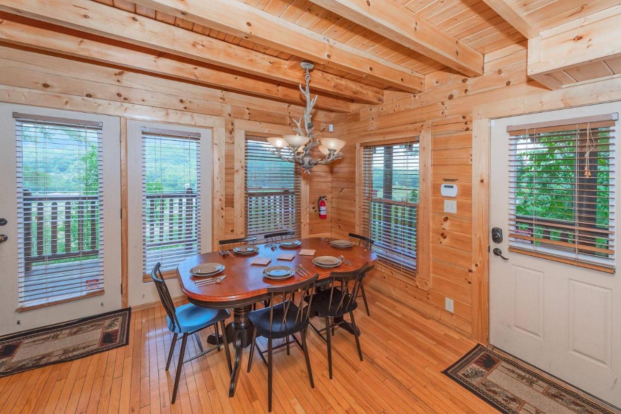 Mountain Creek Lodge Pigeon Forge Extérieur photo
