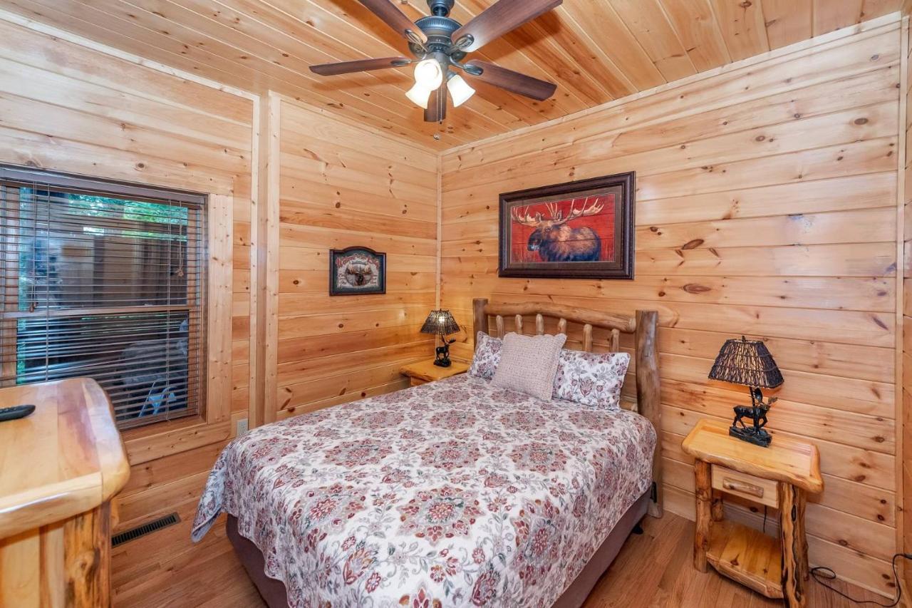 Mountain Creek Lodge Pigeon Forge Extérieur photo